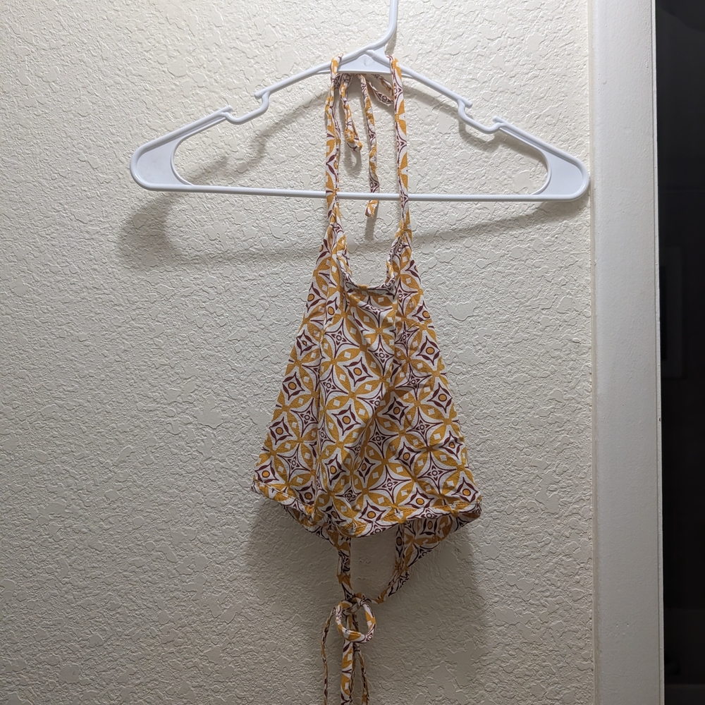 Geometric Patterned Yellow Crop Top